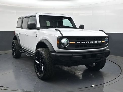 Used 2025 Ford Bronco Big Bend image 2