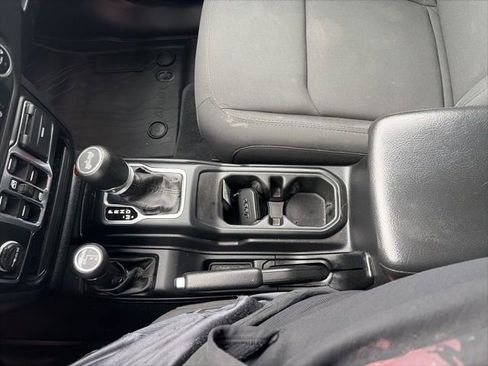 Used 2020 Jeep Wrangler Unlimited Sport image 16