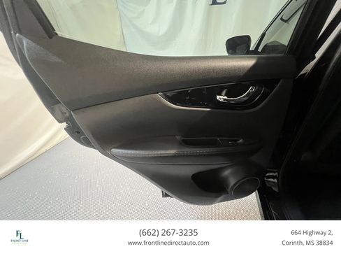 Used 2019 Nissan Rogue Sport SV w/ Technology Package FWD image 19