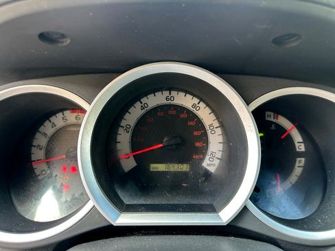 Used 2012 Toyota Tacoma 4x4 Double Cab image 15