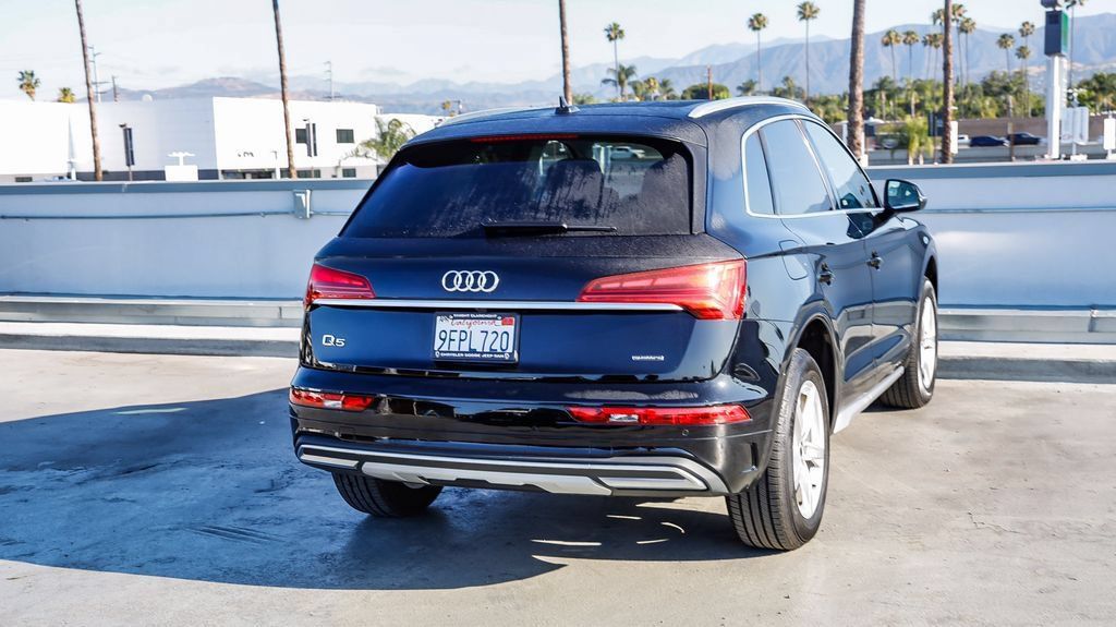 Used 2023 Audi Q5 2.0T Premium w/ Convenience Package AWD/4WD image 9