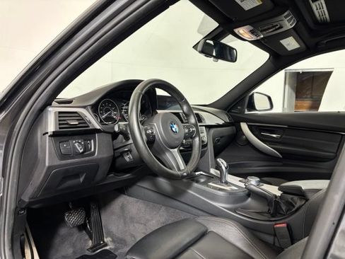 Used 2017 BMW 340i xDrive Sedan AWD/4WD image 9