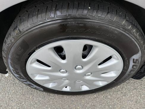 Used 2024 Nissan Sentra S FWD image 39