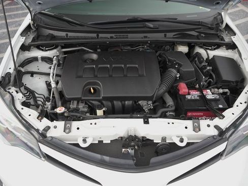 Used 2019 Toyota Corolla SE image 8