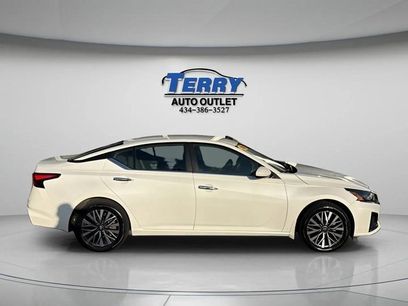 Used 2023 Nissan Altima 2.5 SV