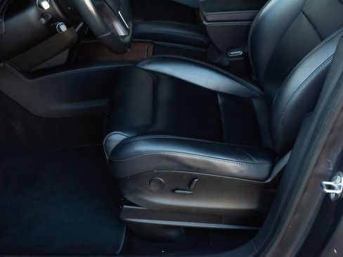 Used 2018 Tesla Model X 100D image 17