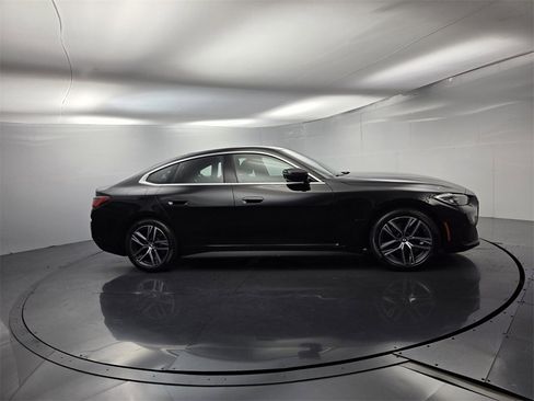 Used 2023 BMW 430i Gran Coupe w/ Premium Package image 11