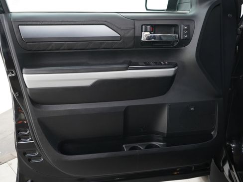 Used 2021 Toyota Tundra Platinum AWD/4WD image 22
