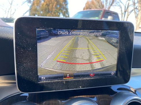 Used 2016 Mercedes-Benz GLC 300 4MATIC image 19