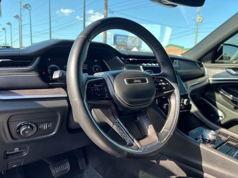 Used 2022 Jeep Grand Cherokee L Overland image 41