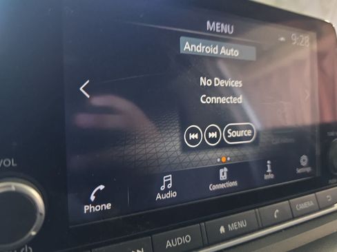 Used 2023 Nissan Rogue SV FWD image 20