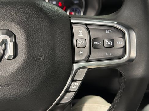 Used 2025 RAM 1500 Big Horn AWD/4WD image 24