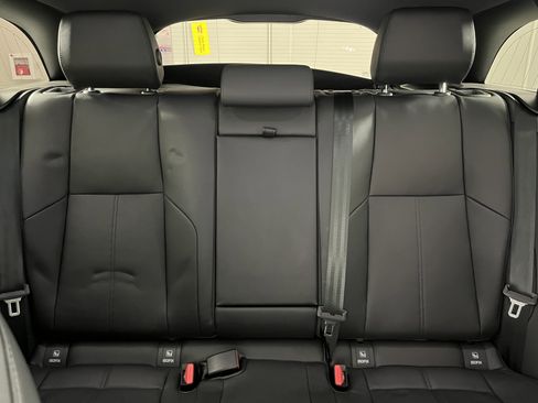 Used 2024 Land Rover Range Rover Velar Dynamic SE image 23