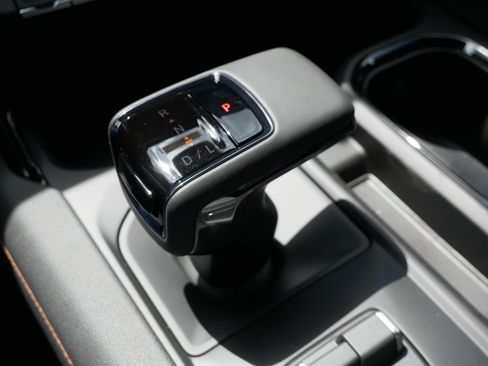 New 2026 GMC Sierra 1500 AT4 w/ Technology Package AWD/4WD image 9