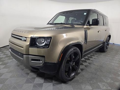 Used 2022 Land Rover Defender 110 X-Dynamic SE AWD/4WD image 2