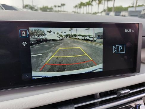 Used 2025 Hyundai Tucson SEL FWD image 24