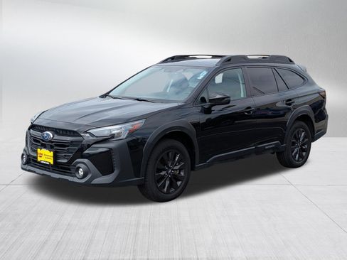 Used 2025 Subaru Outback Onyx Edition AWD/4WD image 3