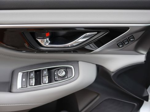 New 2025 Subaru Legacy Limited w/ Popular Package #3 image 10