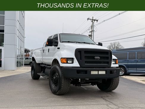 Used 2012 Ford F650 2WD Crew Cab Super Duty image 1