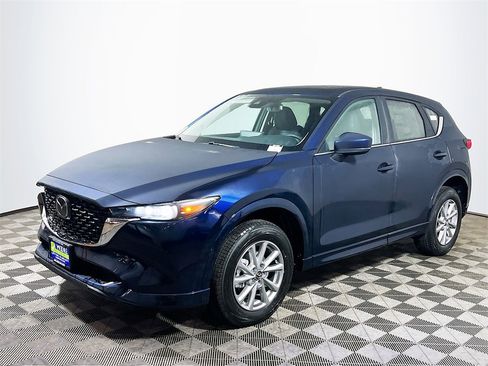 New 2025 MAZDA CX-5 AWD 2.5 S w/ Preferred Package image 3