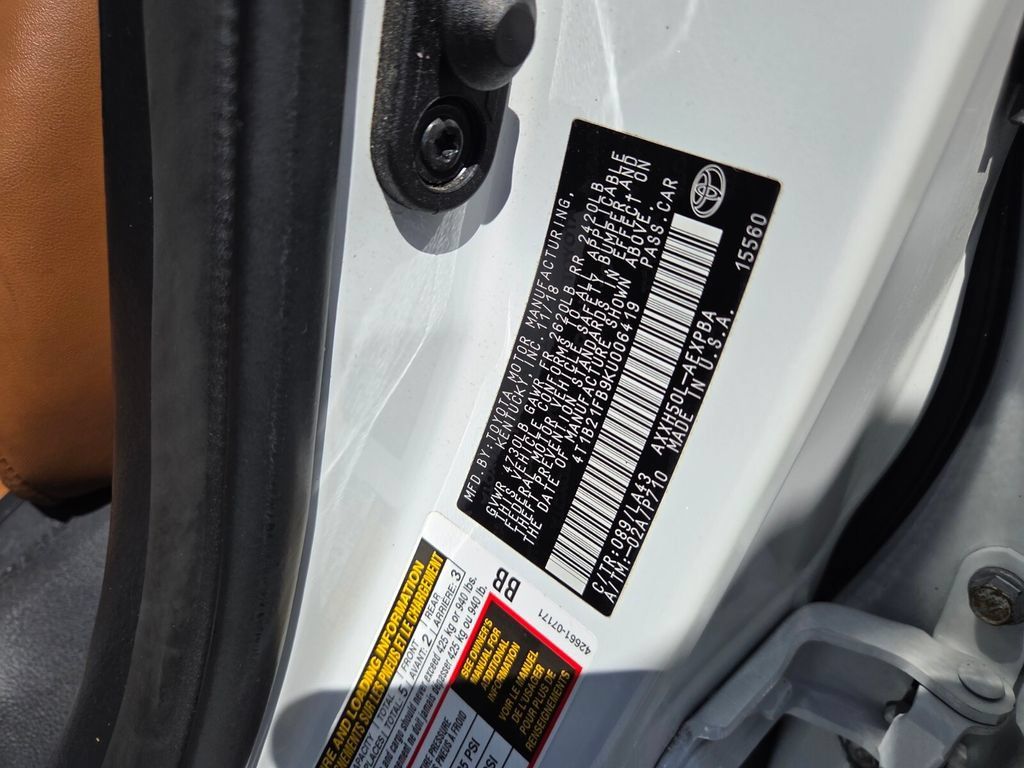 Used 2019 Toyota Avalon Limited w/ Advanced Safety Package FWD image 17