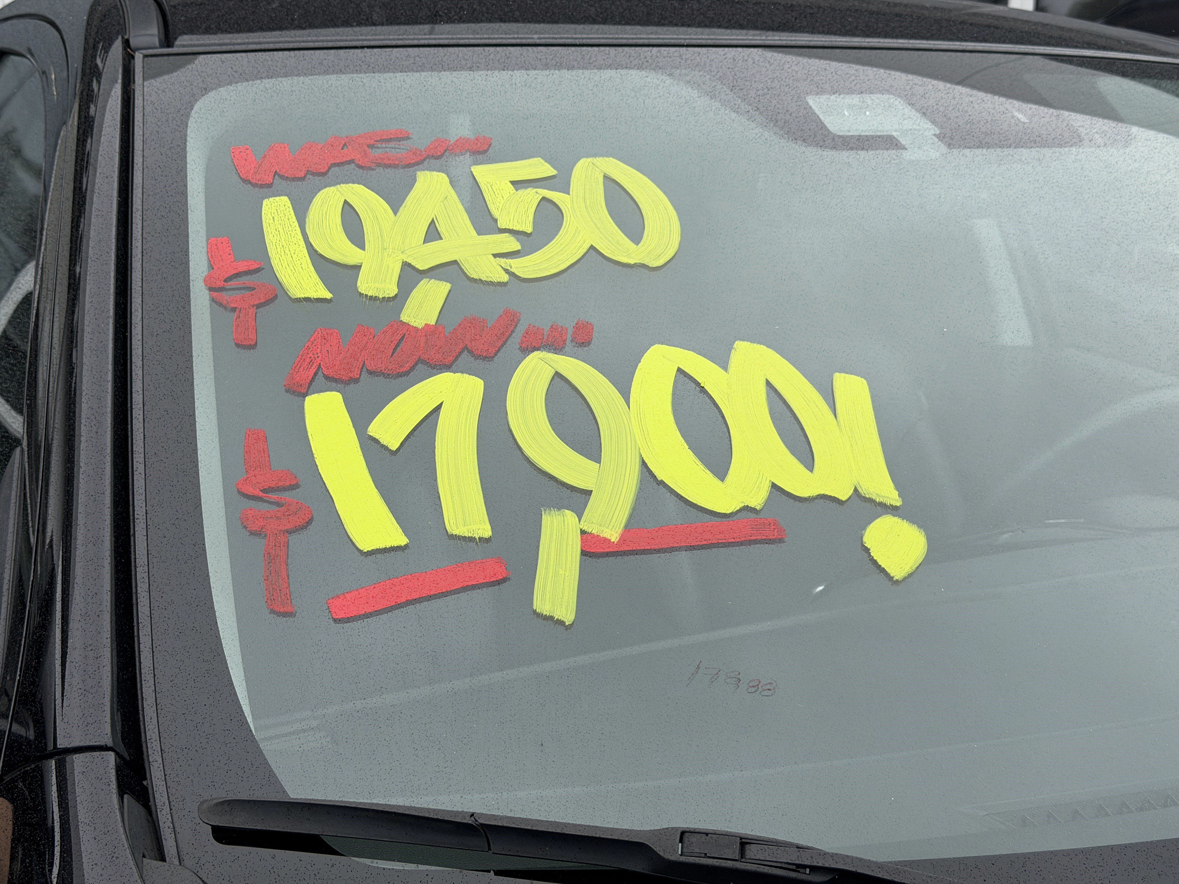 Used 2024 Mitsubishi Outlander Sport SE AWD/4WD image 2