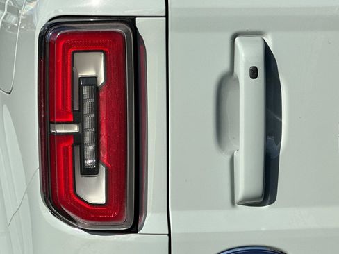 Used 2023 Ford Bronco Outer Banks image 49