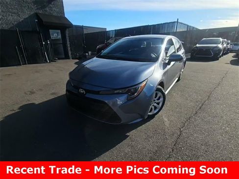 Used 2025 Toyota Corolla LE image 1