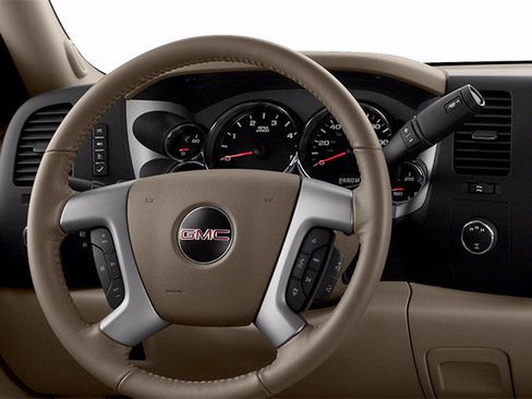 Used 2013 GMC Sierra 2500 SLE w/ SLE Preferred Package AWD/4WD image 9