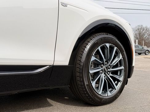 Used 2024 Cadillac Lyriq Sport image 12