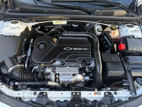 Used 2016 Chevrolet Malibu LT w/ Driver Confidence Package FWD image 18