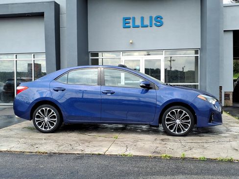 Used 2015 Toyota Corolla S FWD image 2