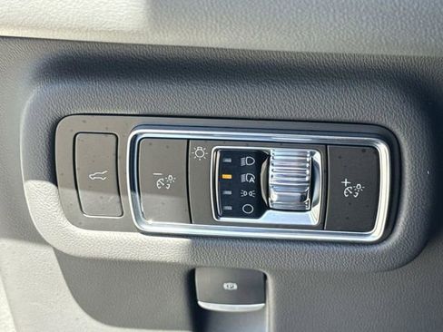 New 2026 Lincoln Nautilus Premier w/ Equipment Group 102A image 39