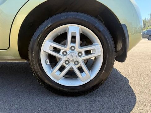 Used 2010 Kia Soul + w/ Audio Pkg FWD image 8