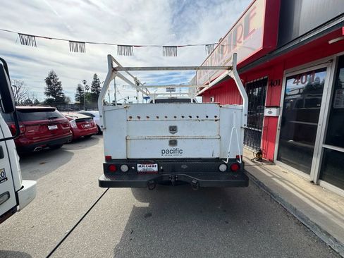 Used 2006 Ford F350 XL RWD image 4