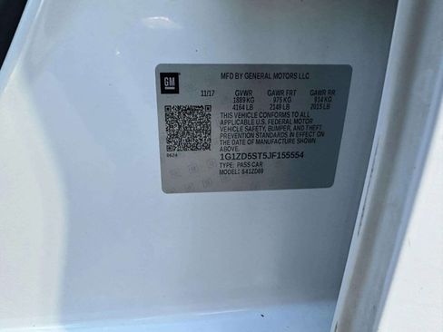 Used 2018 Chevrolet Malibu LT w/ Redline Edition image 30