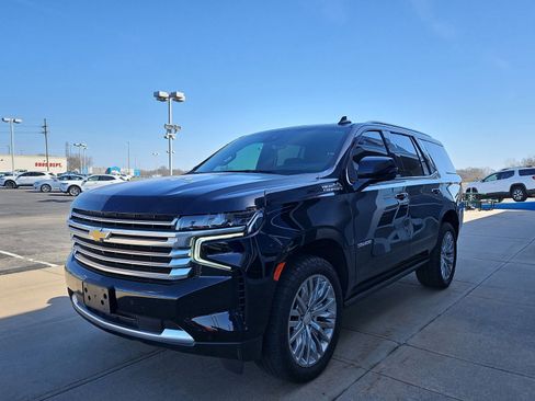 Used 2023 Chevrolet Tahoe High Country AWD/4WD image 2