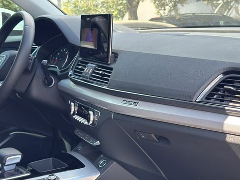 Certified 2024 Audi Q5 2.0T Premium w/ Convenience Package image 28