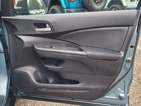 Used 2015 Honda CR-V LX image 24