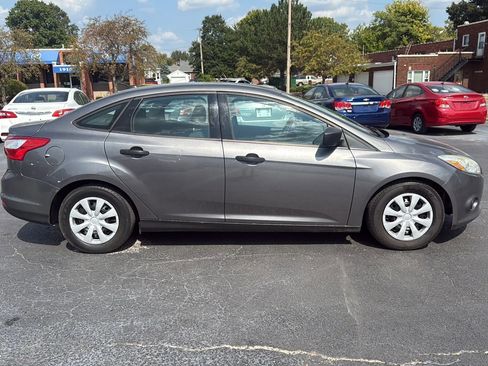 Used 2013 Ford Focus S image 4