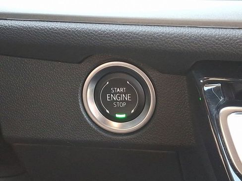 Certified 2025 Chevrolet Traverse LT image 25