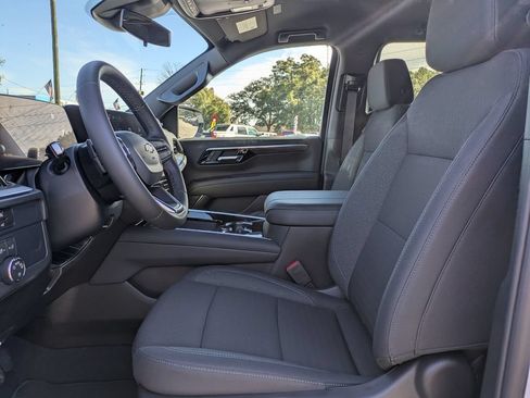 New 2026 Chevrolet Suburban LS RWD image 15