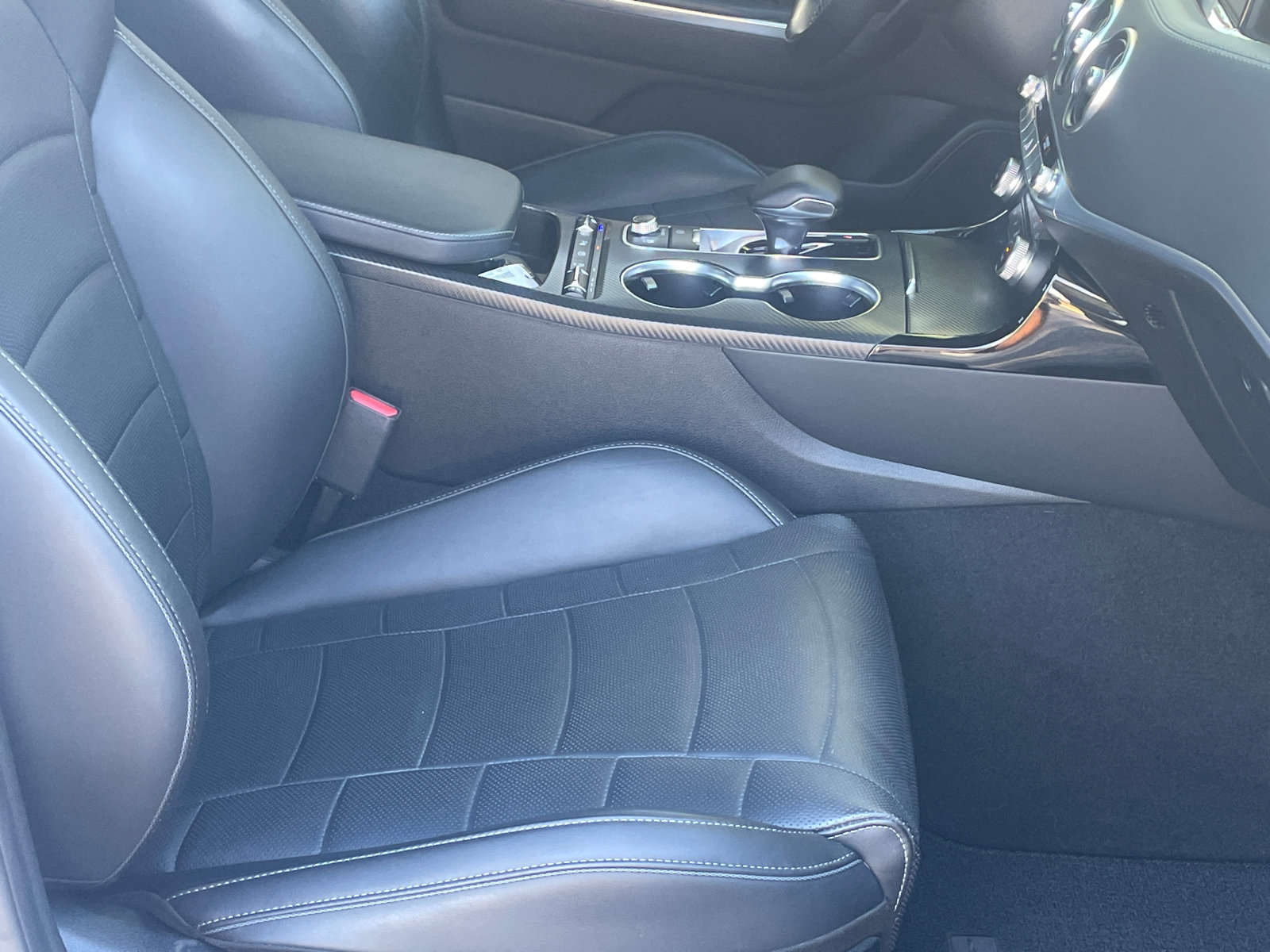 Used 2022 Kia Stinger GT2 w/ Scorpion Package AWD/4WD image 11