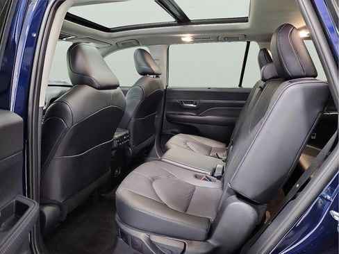 Certified 2026 Toyota Grand Highlander FWD image 9