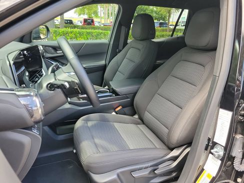 Used 2026 Chevrolet Equinox LT FWD image 15