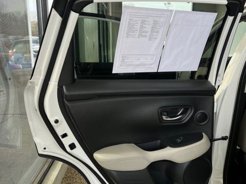 Used 2024 Honda HR-V EX-L image 16