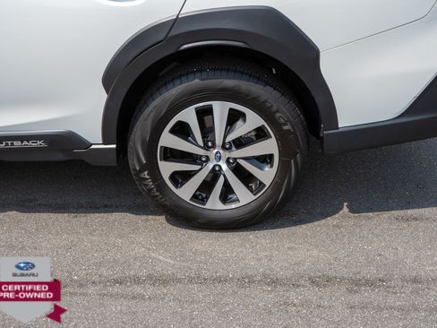 Certified 2025 Subaru Outback Premium AWD/4WD image 11