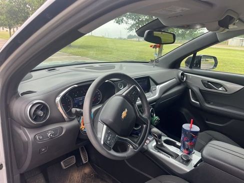 Used 2022 Chevrolet Blazer LT w/ Redline Edition FWD image 6