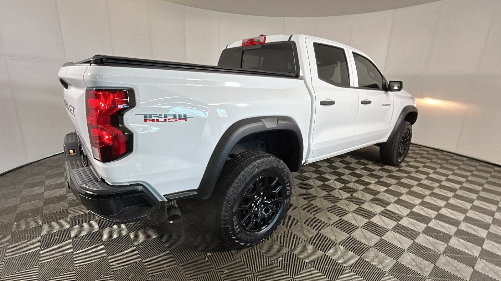 Used 2024 Chevrolet Colorado Trail Boss w/ Advanced Trailering Package AWD/4WD image 3