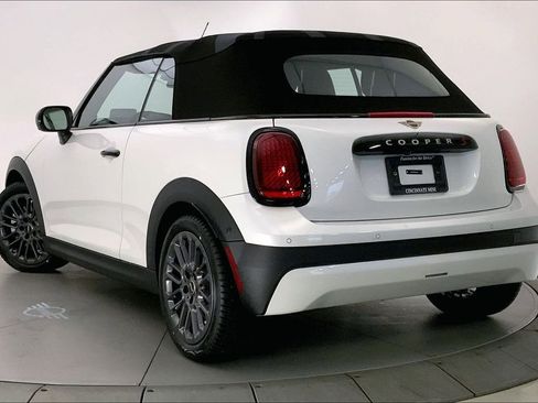 New 2026 MINI Cooper S image 2